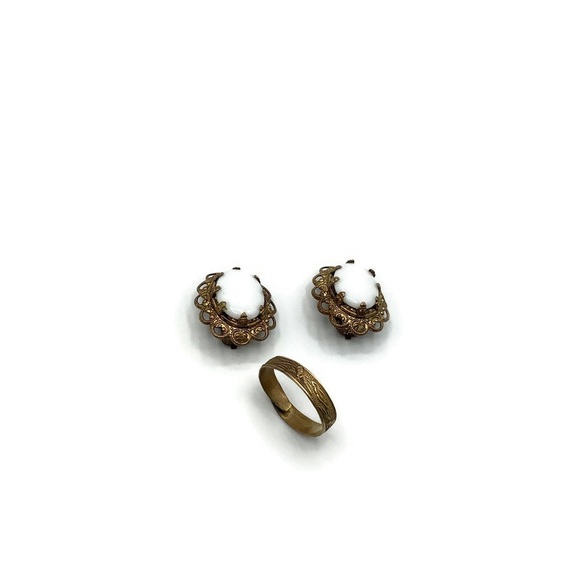 Vintage Eastern Meets Western Brass Ring Set /w.Germany Signed Earrings - Picture 2 of 8